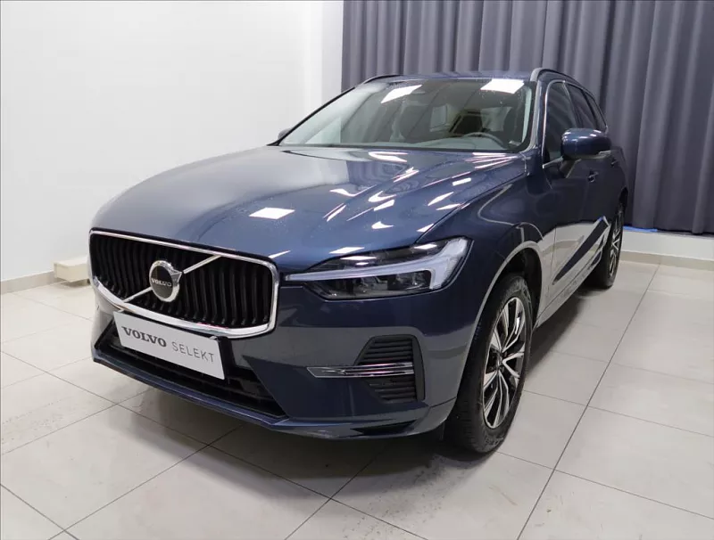 Volvo XC60 2,0 B4 FWD Core AUT 145 kW automat modrá