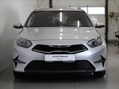 Kia Ceed 1,6 CRDi MHEV 100kW Exc.78tkm 100 kW šedá