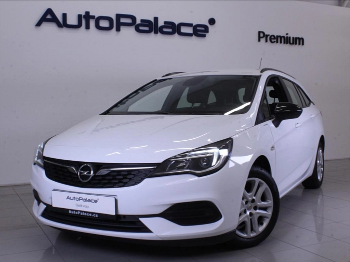 Opel Astra 1,5 CDTi Záruka 48tkm. 12/2021 77 kW bílá