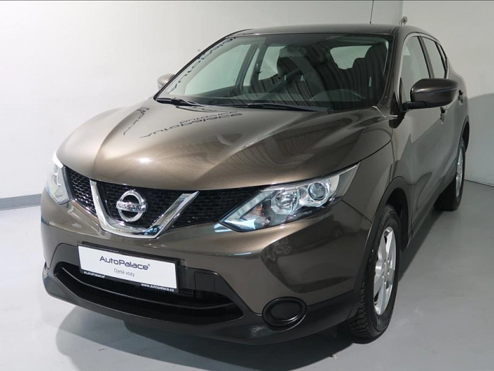 Nissan Qashqai 1,2 DIG-T 115 Xtronic Visia 85 kW automat hnědá