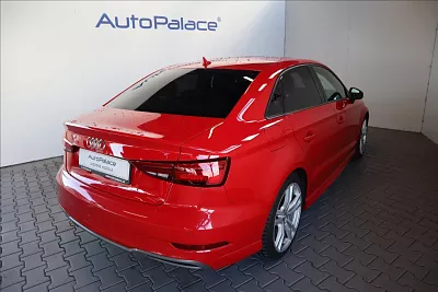 Audi A3 1,6 TDI 85KW S-Line A/T 85 kW automat červená metalíza