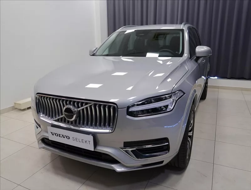 Volvo XC90 2,0 B5 AWD AUT Plus Bright 173 kW automat šedá