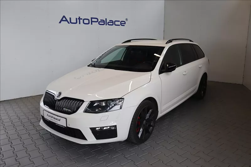 Škoda Octavia 2,0 TDI RS 135kW WEBASTO! 135 kW automat biela