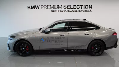 BMW i5 eDrive40 Sedan 250 kW automat Oxide grey