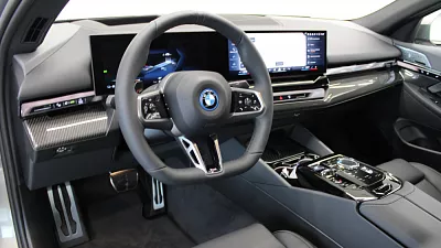 BMW i5 eDrive40 Sedan 250 kW automat Oxide grey