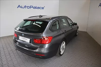 BMW 3 2,0 320d Touring 135 kW automat sivá metalíza