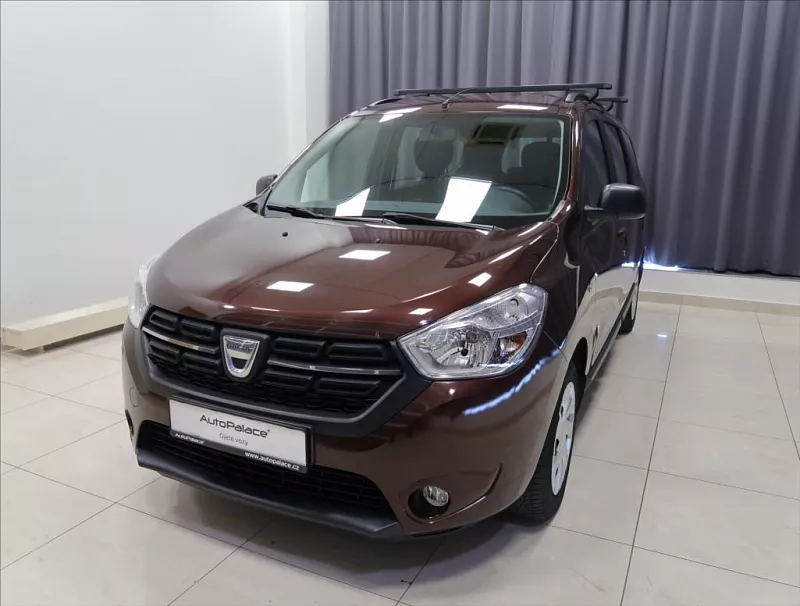 Dacia Lodgy 1,6 i 75kW  7mist ČR 75 kW hnědá