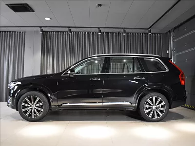 Volvo XC90 2,0 B5 AWD Plus Bright BLIS 173 kW automat černá