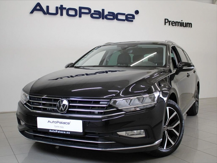 Volkswagen Passat 2,0 TDI DSG Elegance 20tkm.ČR 110 kW automat černá