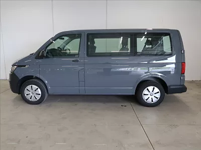 Volkswagen Transporter 2,0 TDI 81kW M/T 8.míst 1.maj 81 kW šedá