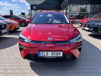 MG MG5 ELECTRIC . EV Excite 61kWh + ZIMNÍ PNEU 115 kW automat červená metalíza