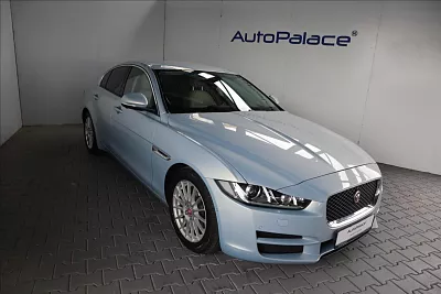 Jaguar XE 2,0 D 120KW PRESTIGE 120 kW modrá metalíza