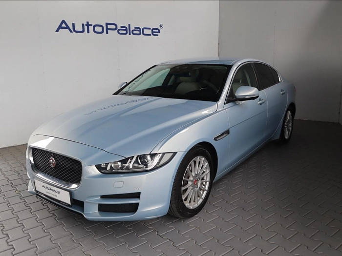 Jaguar XE 2,0 D 120KW PRESTIGE 120 kW modrá metalíza