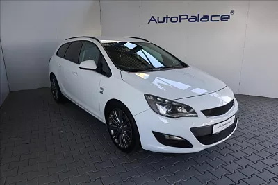 Opel Astra 2,0 CDTi 121kW Sports Tourer 121 kW biela