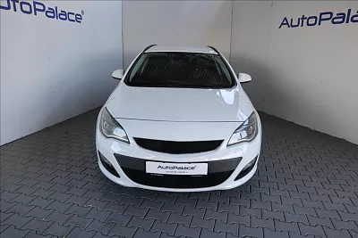 Opel Astra 2,0 CDTi 121kW Sports Tourer 121 kW biela