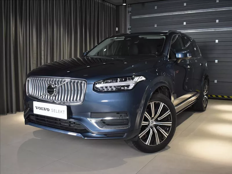 Volvo XC90 2,0 B5 AWD Plus Bright BLIS 173 kW automat modrá