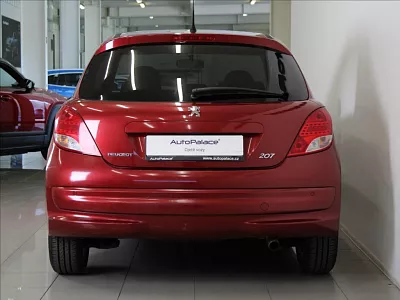 Peugeot 207 1,4 i 70kW Sportium KLIMA ČR 70 kW červená