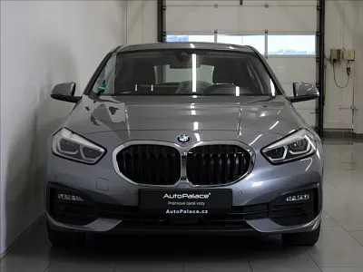 BMW 1 1.5 118i AT Virtual C. NAVI 100 kW automat šedá metalíza