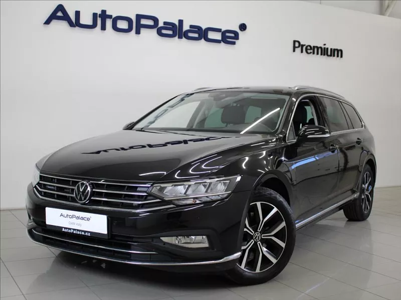 Volkswagen Passat 2,0 TDi DSG Elegance 37tkm.ČR 110 kW automat černá