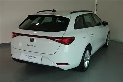 SEAT Leon 1,0 TSI 110 k Style ST 81 kW bílá