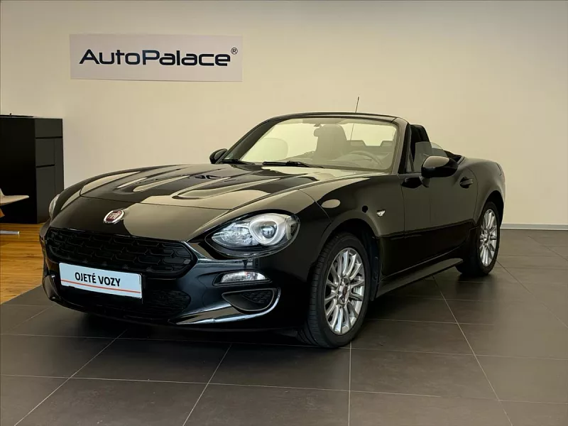 Fiat 124 Spider 1,4 Turbo MultiAir 103 kW černá