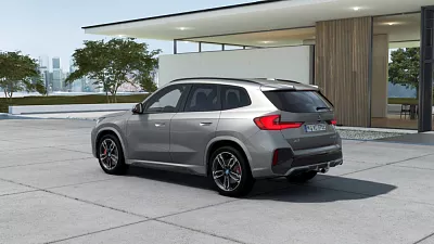 BMW X1 xDrive25e 180 kW automat Space Silver