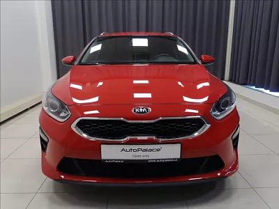 Kia Ceed 1,4 Cool SW 73 kW červená