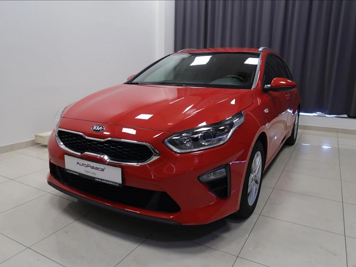 Kia Ceed 1,4 Cool SW 73 kW červená