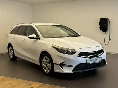 Kia Ceed 1,6 CRDi MHEV Exclusive SW 100 kW bílá