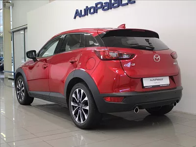 Mazda CX-3 2,0 G121 Takumi 10 350km! ČR 89 kW červená