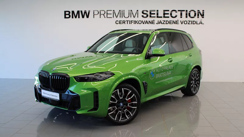 BMW X5 xDrive50e Individual 360 kW automat BMW Individual Java Green II Metallic