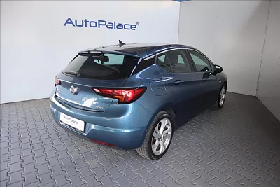 Opel Astra 1,4 T 92KW Dynamic 92 kW modrá metalíza