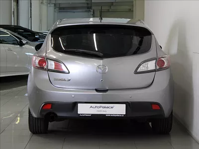 Mazda 3 1,6 i 77kW TX 153tkm. ČR 77 kW