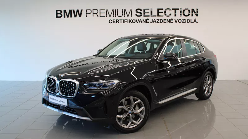 BMW X4 xDrive30i 185 kW automat Black Sapphire Metallic