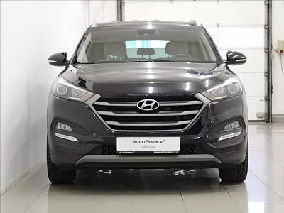 Hyundai Tucson 1,7 CRDi Trikolor 1.maj. 90tkm 85 kW černá