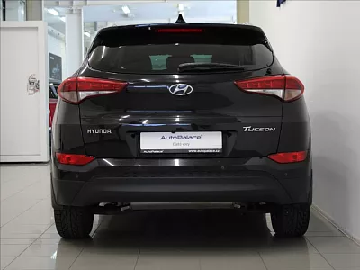 Hyundai Tucson 1,7 CRDi Trikolor 1.maj. 90tkm 85 kW černá