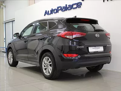 Hyundai Tucson 1,7 CRDi Trikolor 1.maj. 90tkm 85 kW černá