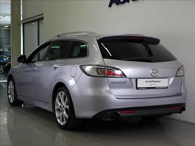 Mazda 6 2,5 i 125kW GTA Bose Bezklíč 125 kW šedá