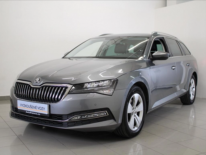 Škoda Superb 2,0 TDi DSG Style ACC Kam.NAVI 110 kW automat šedá