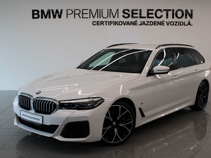 BMW 530d xDrive Touring 210 kW automat Alpine White