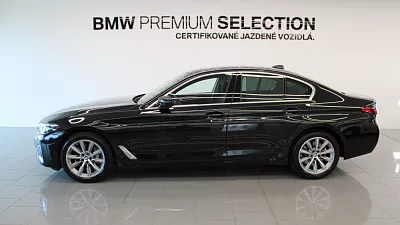 BMW 530d xDrive Limousine 210 kW automat Black Sapphire Metallic