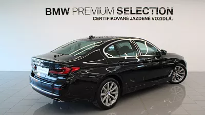 BMW 530d xDrive Limousine 210 kW automat Black Sapphire Metallic