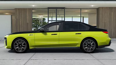 BMW i7 M70 xDrive Sedan Individual 485 kW automat BMW Individual Birch Green Uni