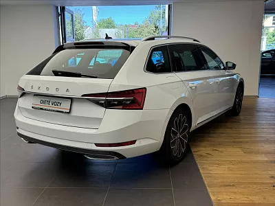 Škoda Superb 2,0 TDI 4x4 L&K Combi DSG 147 kW automat bílá