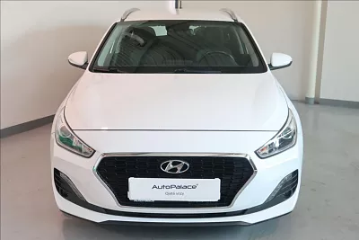 Hyundai i30 1,0 T-GDI 120 Trikolor kombi 88 kW bílá