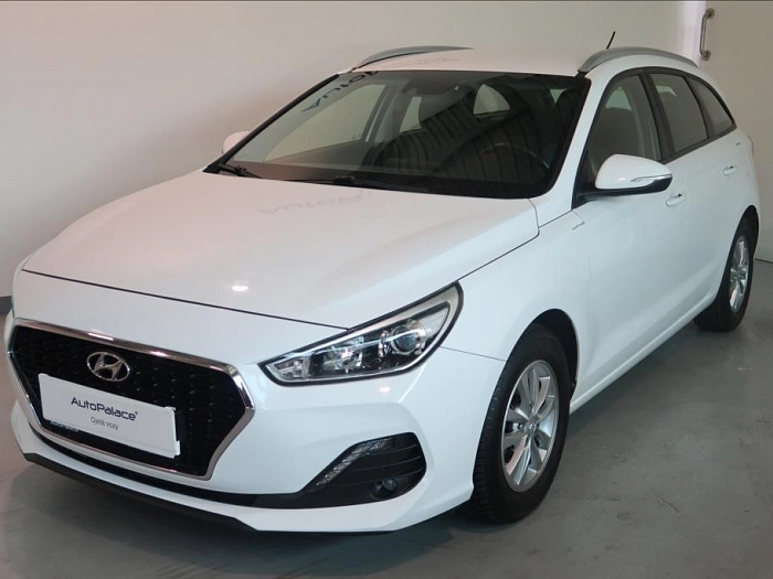 Hyundai i30 1,0 T-GDI 120 Trikolor kombi 88 kW bílá