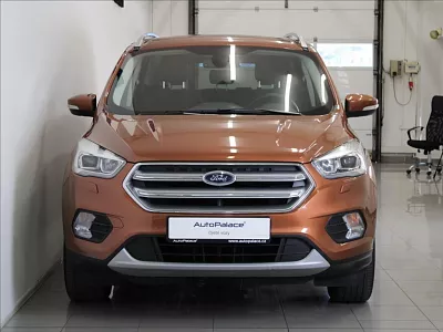 Ford Kuga 1,5 EB 110kW Titan. 1.majitel 110 kW hnědá