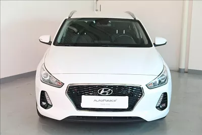 Hyundai i30 1,0 T-GDI Trikolor Comfort 88 kW bílá