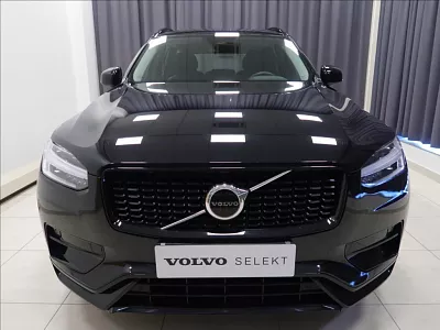 Volvo XC90 2,0 B5 AWD AUT Plus Dark 173 kW automat černá