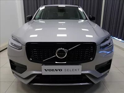 Volvo XC90 2,0 B5 AWD AUT Plus Dark 173 kW automat šedá